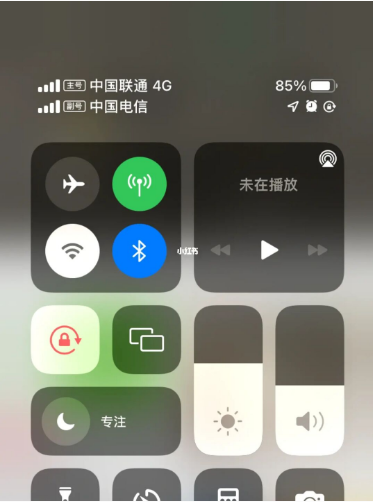 咸阳苹果手机维修分享iPhone双卡信号解决办法 