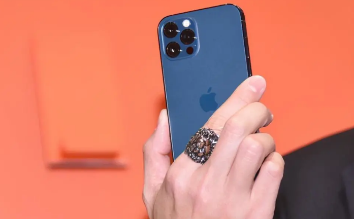 咸阳苹果手机维修分享iPhone12系列重启方法教程 